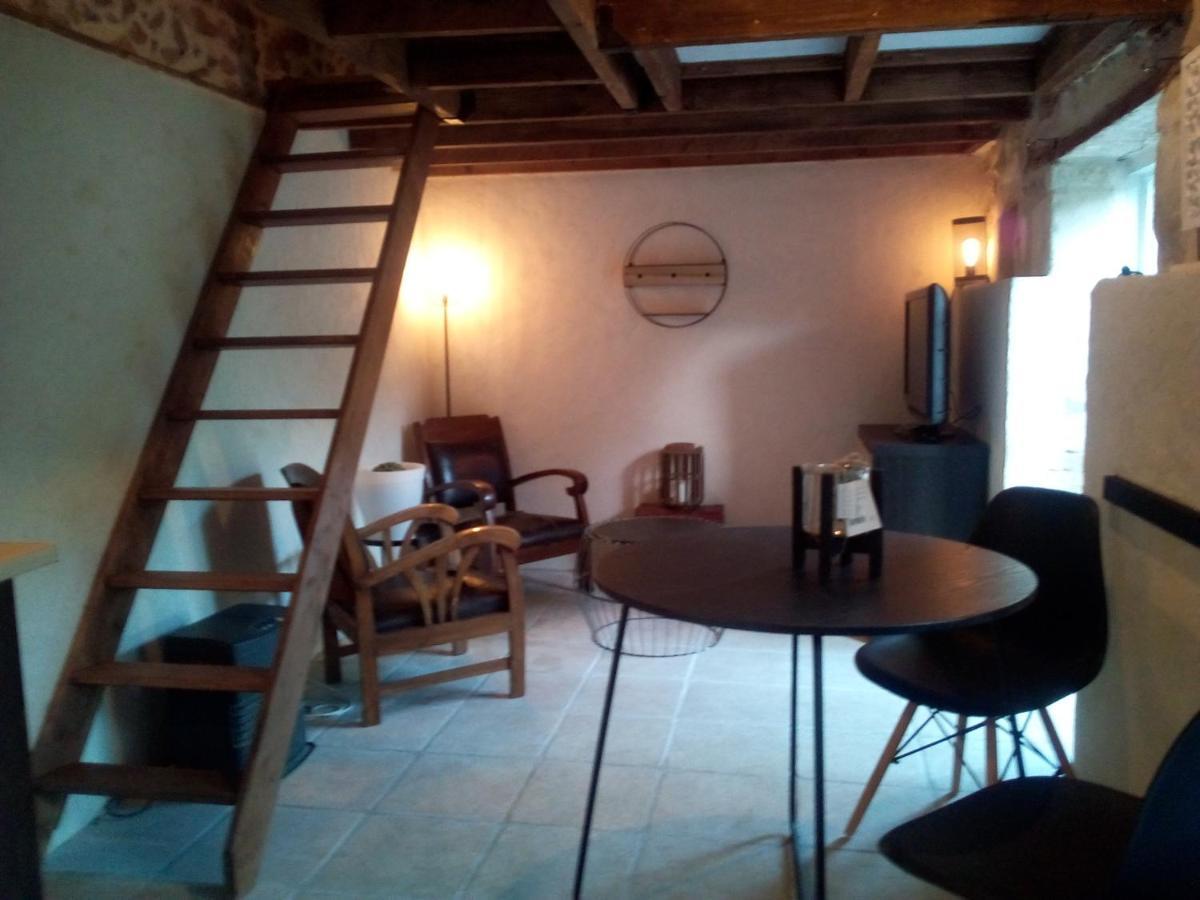 Les Chambres Du Vau Profond Vernoil Bagian luar foto